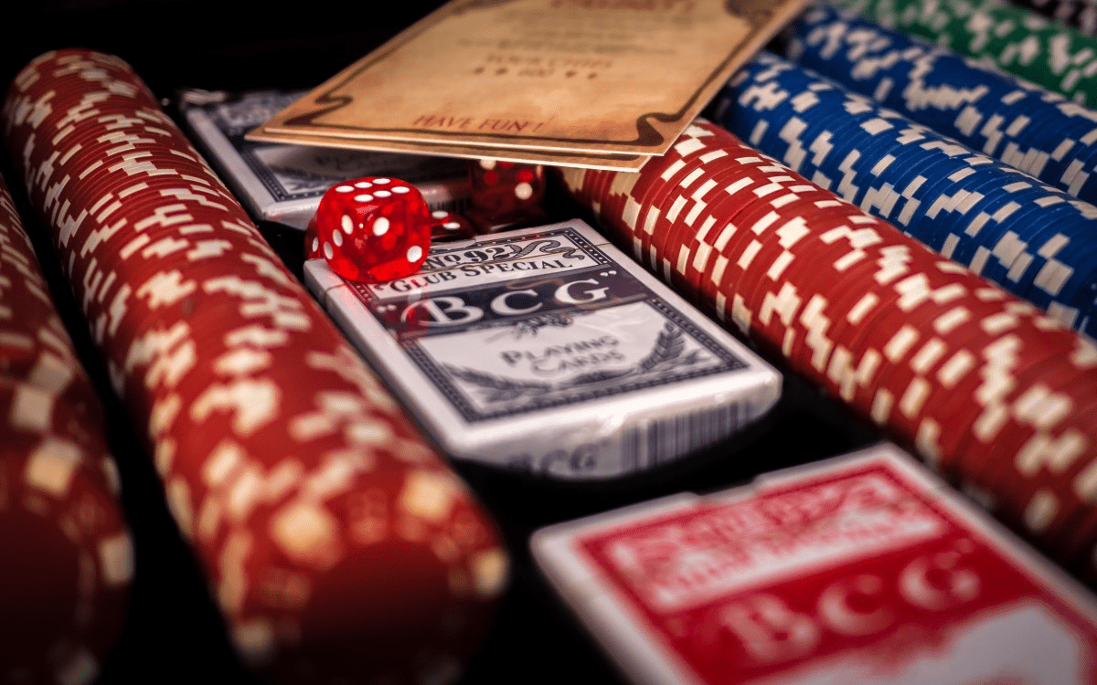 6 Enticing Ways to Hone Your Poker Skills